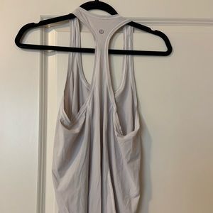 Lululemon white tank top racer back size 6